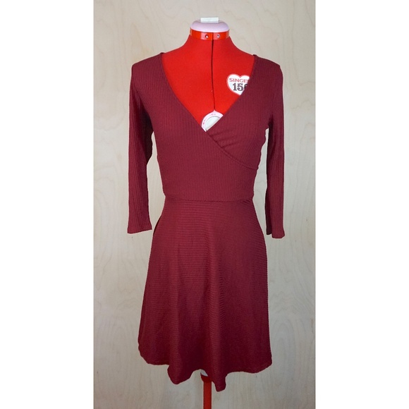 ModCloth 3/4 Sleeve Faux-Wrap Dress in Burgundy - Picture 1 of 7